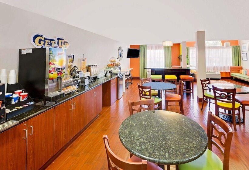 Microtel Inn & Suites By Wyndham Daphne