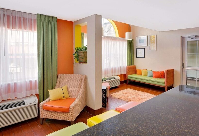 Microtel Inn & Suites By Wyndham Daphne