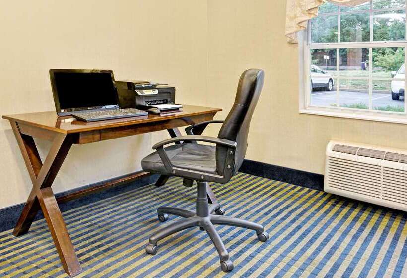 Microtel Inn & Suites By Wyndham Florence/cincinnati Airpo