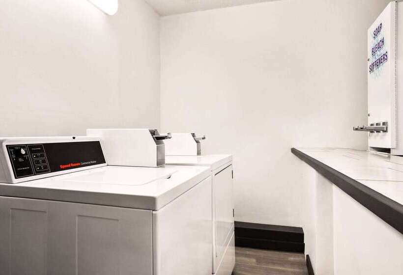 Microtel Inn & Suites By Wyndham Florence/cincinnati Airpo