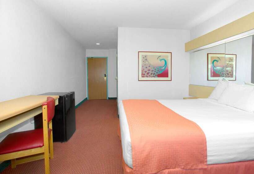 Microtel Inn & Suites By Wyndham Gallup   Pet Friendly