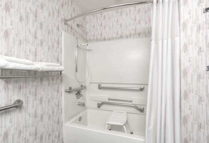 Microtel Inn & Suites By Wyndham Gallup   Pet Friendly