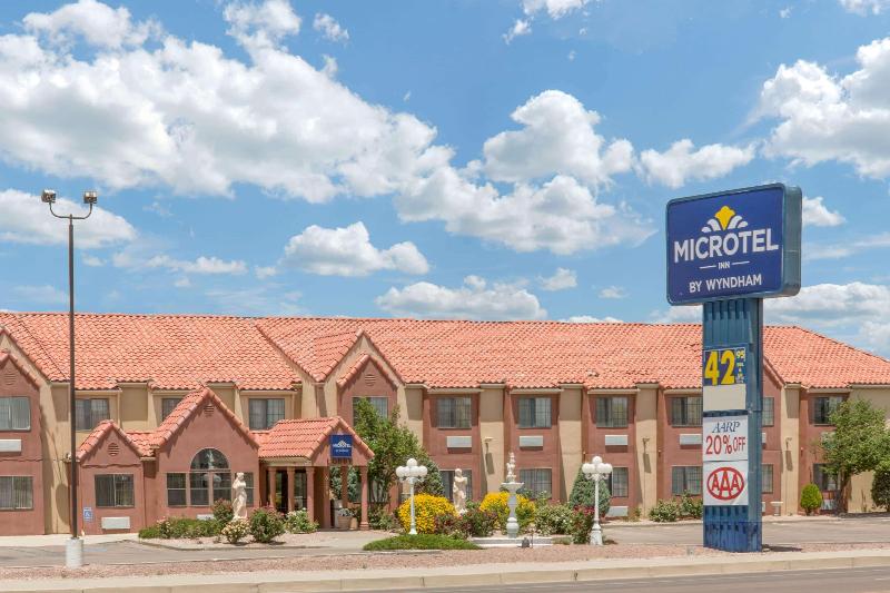 Microtel Inn & Suites By Wyndham Gallup   Pet Friendly