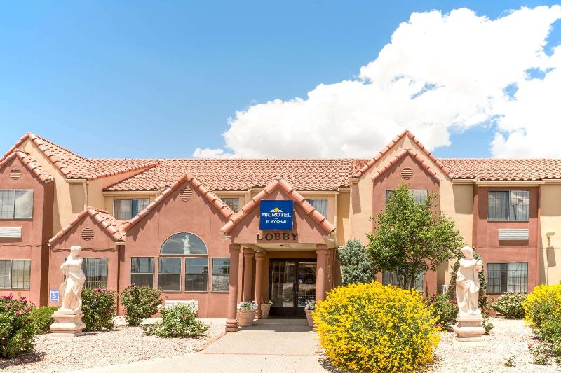 Microtel Inn & Suites By Wyndham Gallup   Pet Friendly