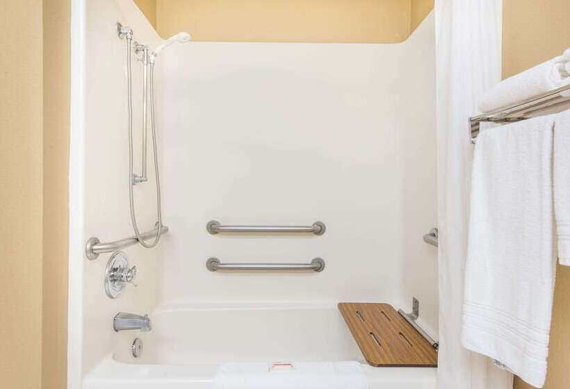 Microtel Inn And Suites Independence