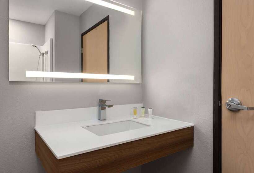 Microtel Inn And Suites Independence