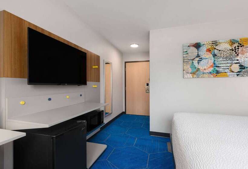 Microtel Inn And Suites Independence