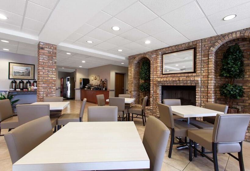 Microtel Inn And Suites By Wyndham   Lady Lake/ The Villages