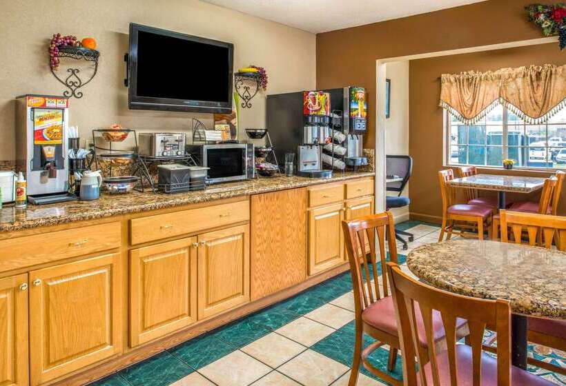 Microtel Inn & Suites Lincoln