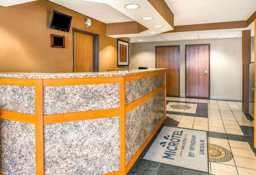 Microtel Inn & Suites Lincoln