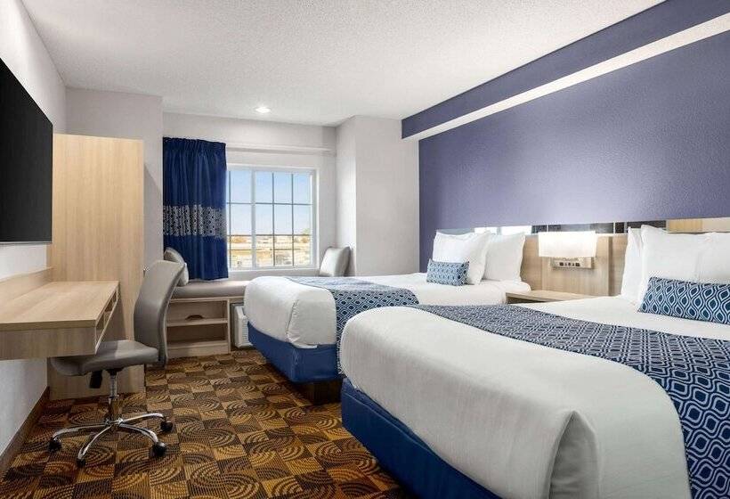 Microtel Inn & Suites Lincoln