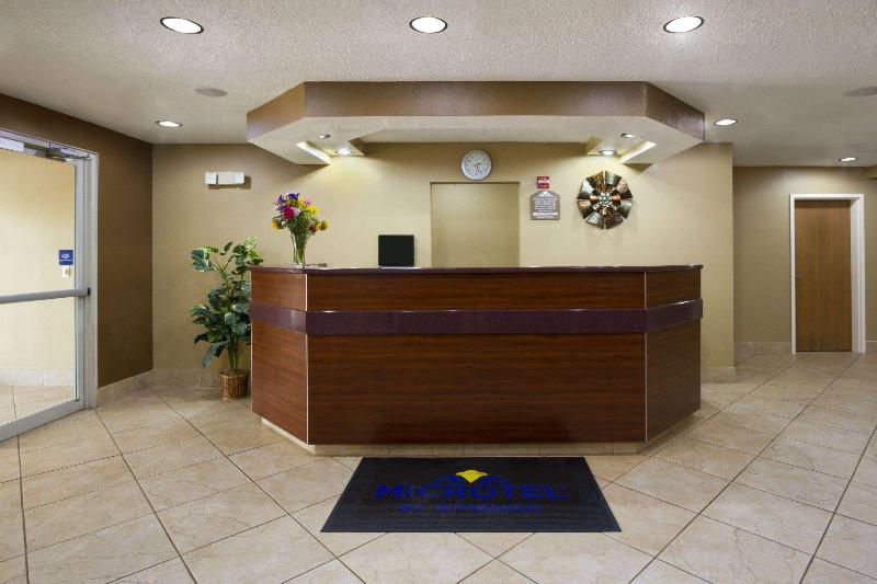 Microtel Inn & Suites By Wyndham Lithonia/stone Mountain