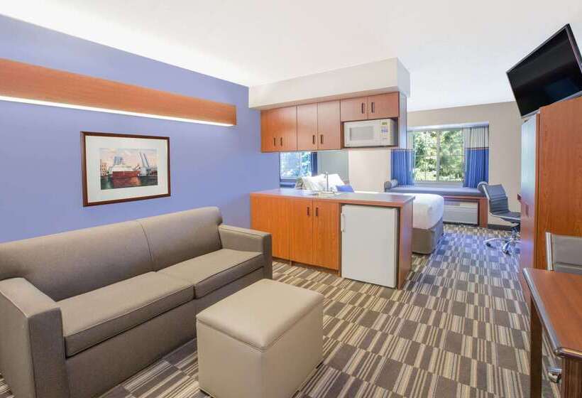 Microtel Inn And Suites Manistee