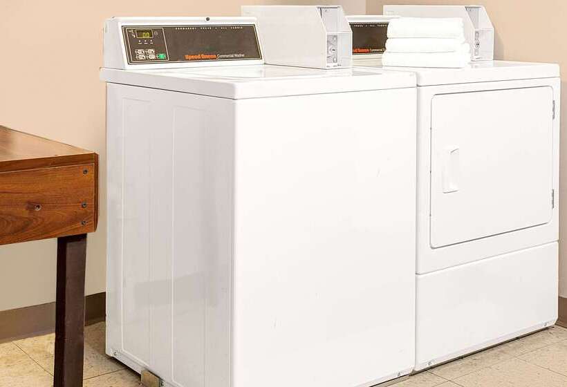 Microtel Inn & Suites By Wyndham Mason