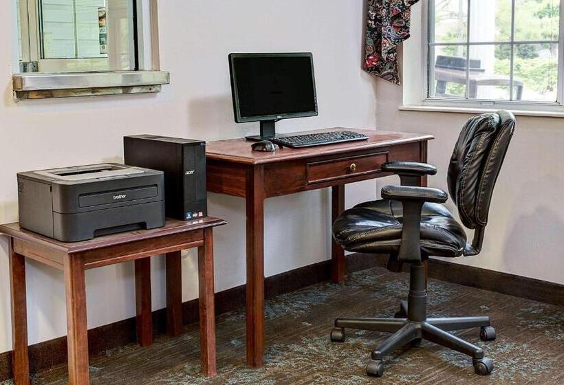 Microtel Inn & Suites By Wyndham Mason