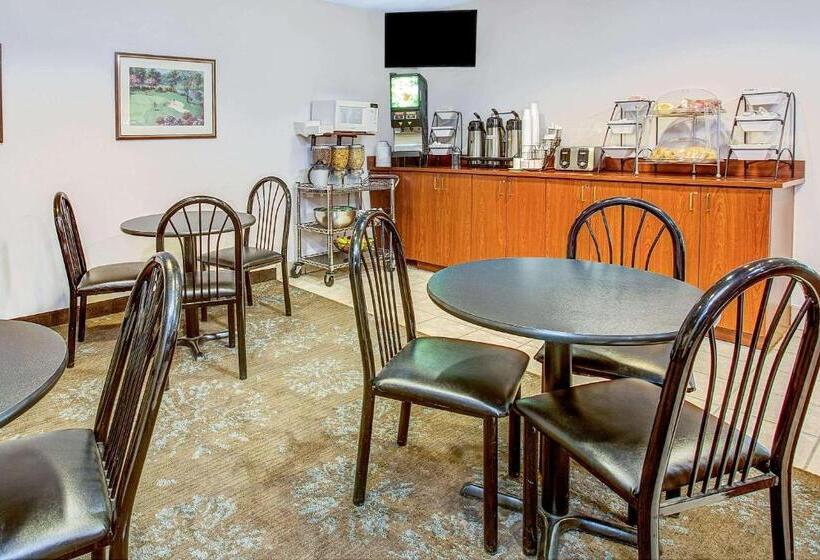 Microtel Inn & Suites By Wyndham Mason