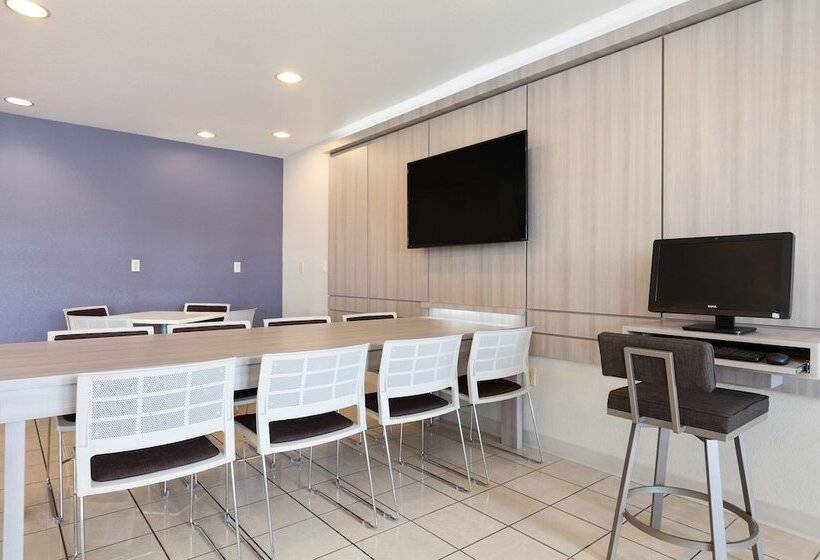 Microtel Inn & Suites Modesto