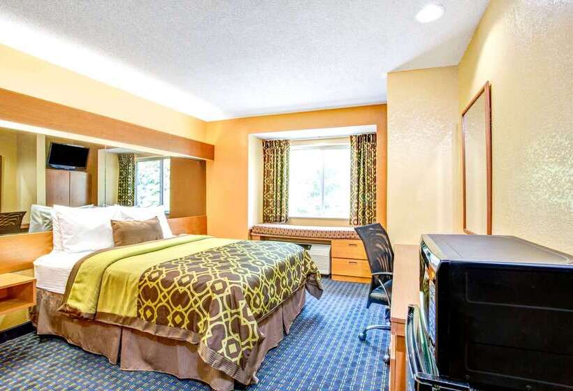 Microtel Inn & Suites Newport News