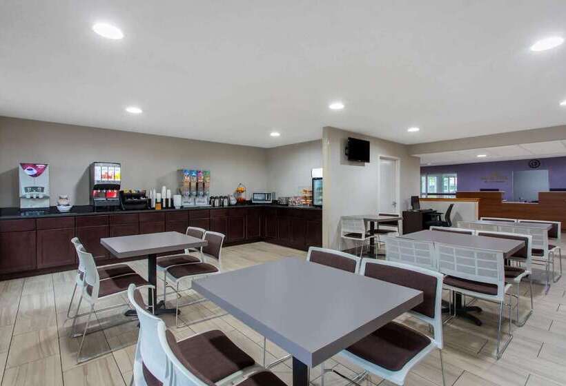 Microtel Inn & Suites By Wyndham Philadelphia Airport