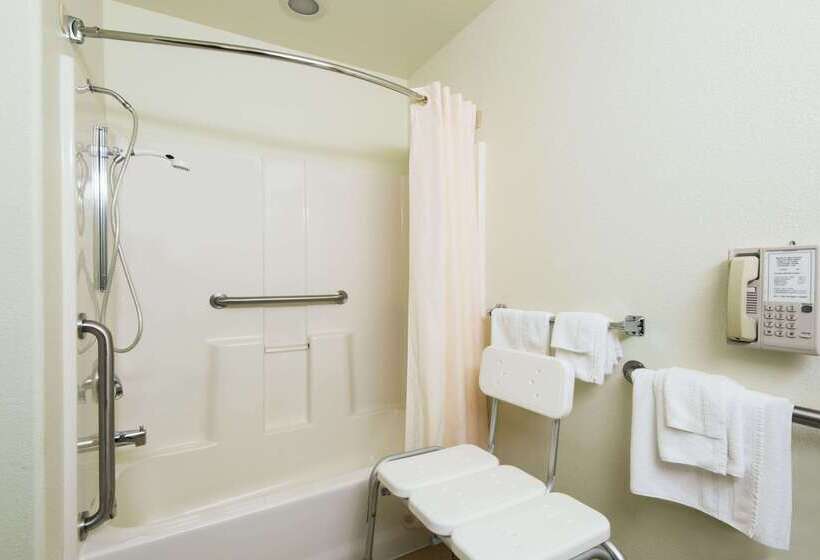 Microtel Inn And Suites Pueblo