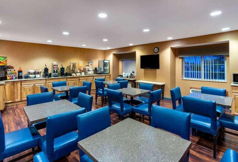 Microtel Inn & Suites