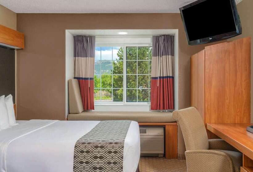 Microtel Inn & Suites