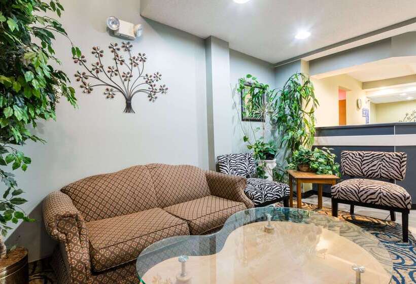 Microtel Inn & Suites By Wyndham Riverside