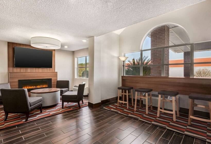 Microtel Inn & Suites By Wyndham