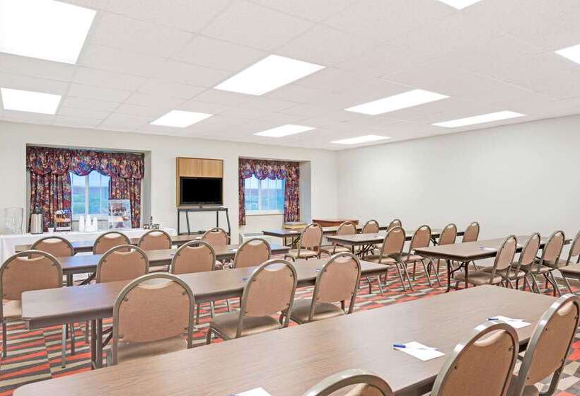 Microtel Inn & Suites Urbandale