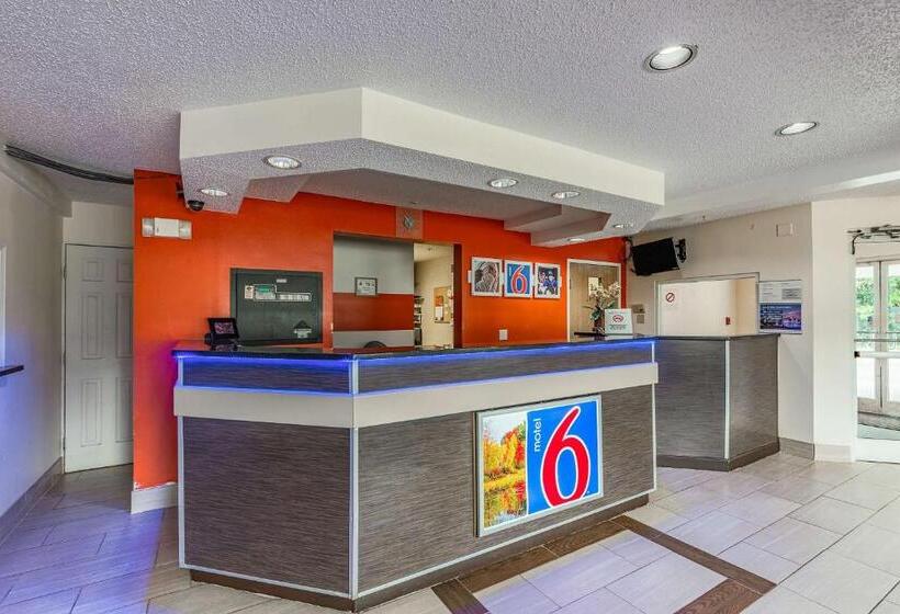 Motel 6 Charlotte, Nc   University