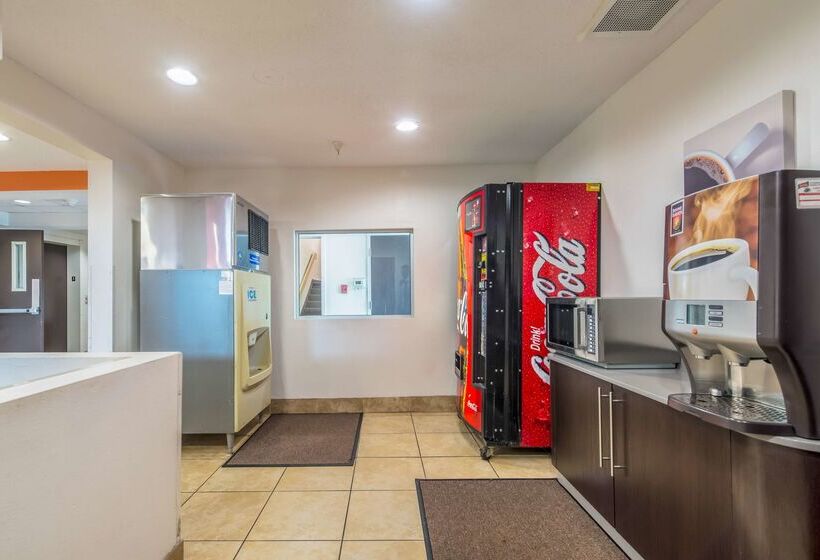 Motel 6 Indianapolis North