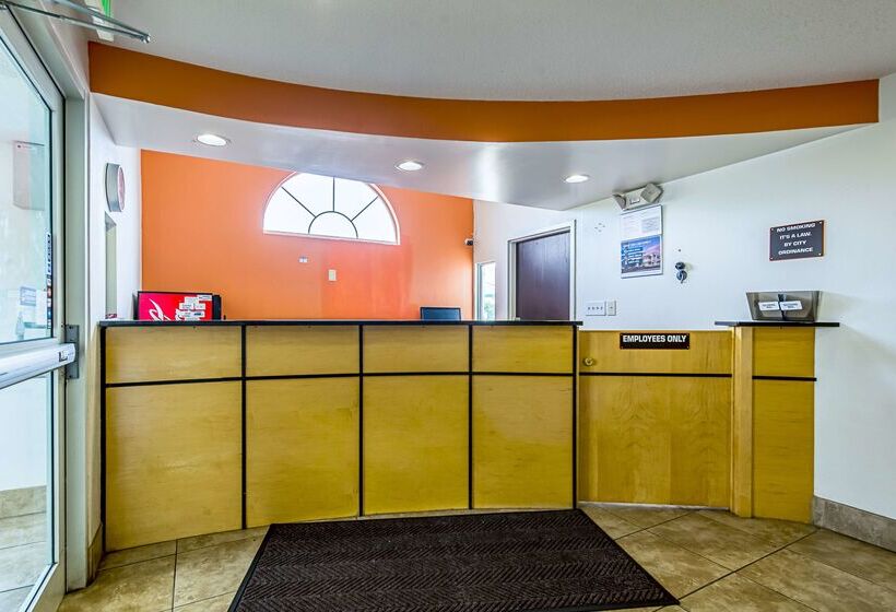 Motel 6 Indianapolis North