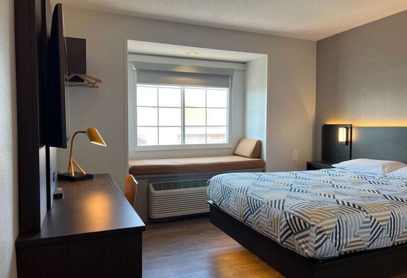 Motel 6 Indianapolis North