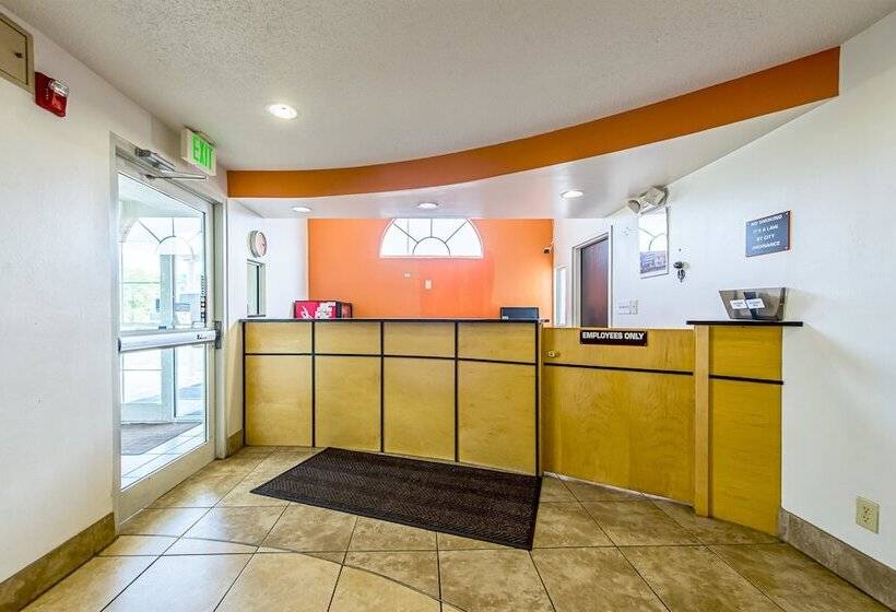 Motel 6 Indianapolis North