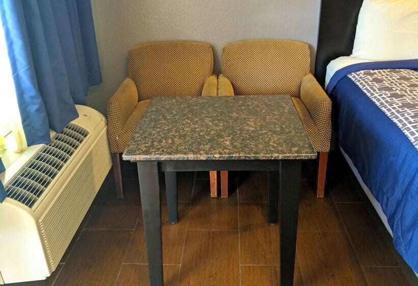 فندق على الطريق Americas Best Value Inn Brownsville