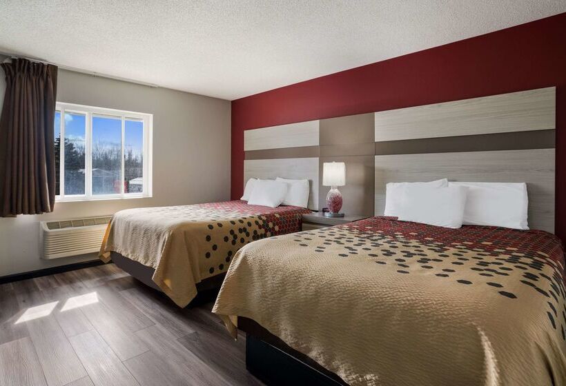 فندق على الطريق Econo Lodge Inn & Suites