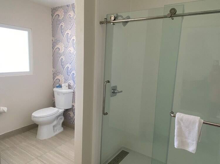 فندق على الطريق Salt Air Lodge