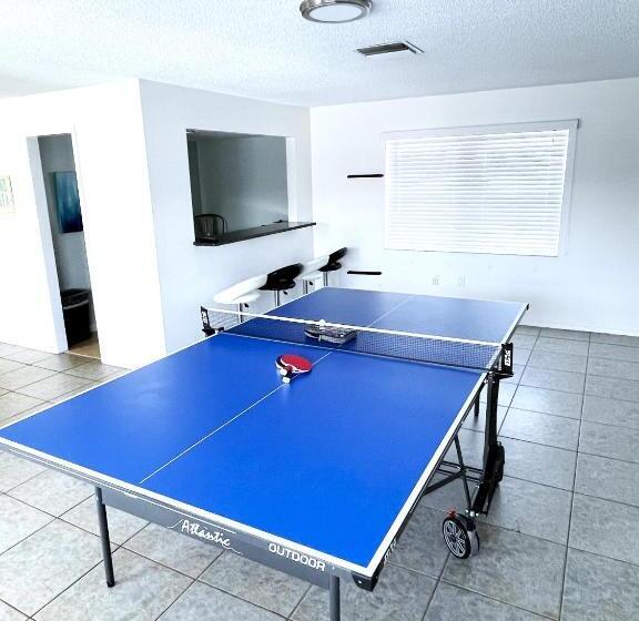 فندق على الطريق St. Pete Beach Suites