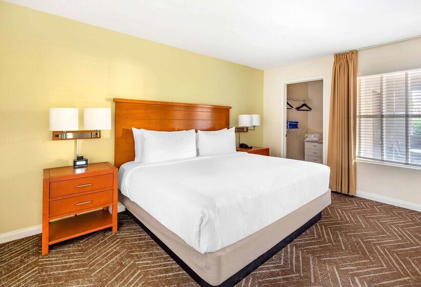استراحتگاه Hilton Vacation Club Desert Retreat Las Vegas