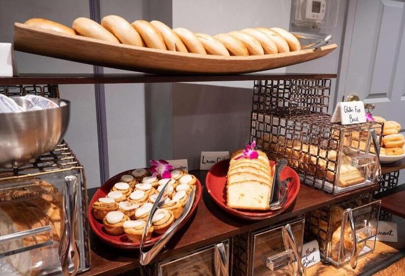 The Kendall Hotel At The Engine 7 Firehouse