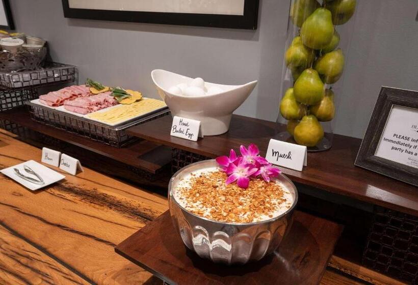 The Kendall Hotel At The Engine 7 Firehouse