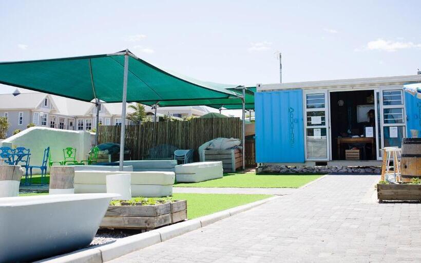 הוסטל Kite Basecamp Langebaan