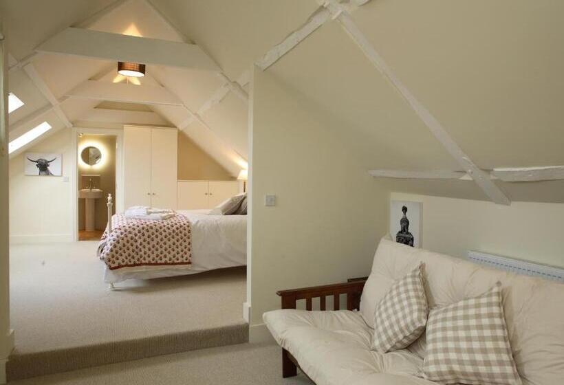 فندق صغير The Crown Inn