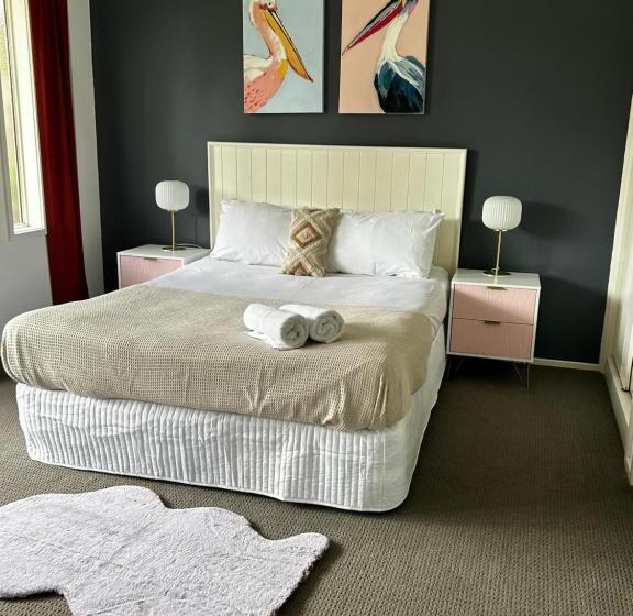 Apartments At Glen Isla