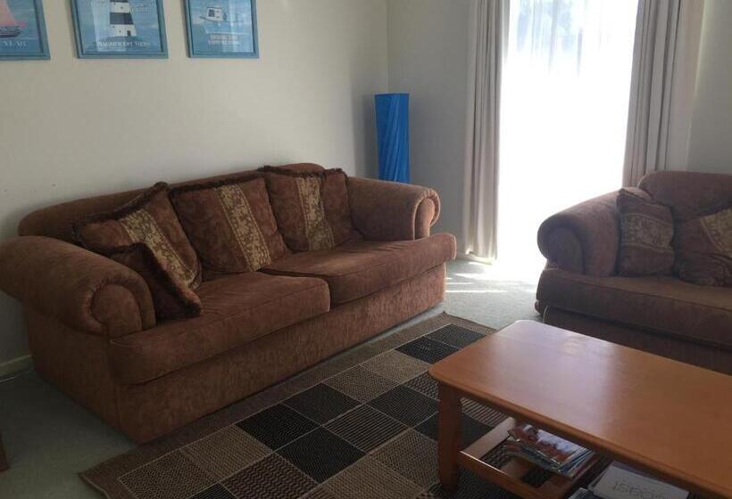 Apartments At Glen Isla