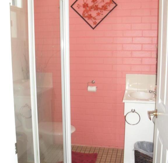 Beachlander Self Contained Holiday Apartments