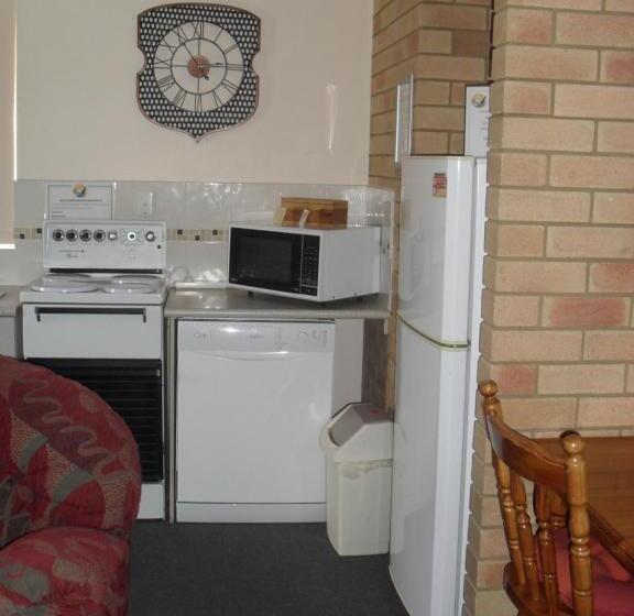 Beachlander Self Contained Holiday Apartments