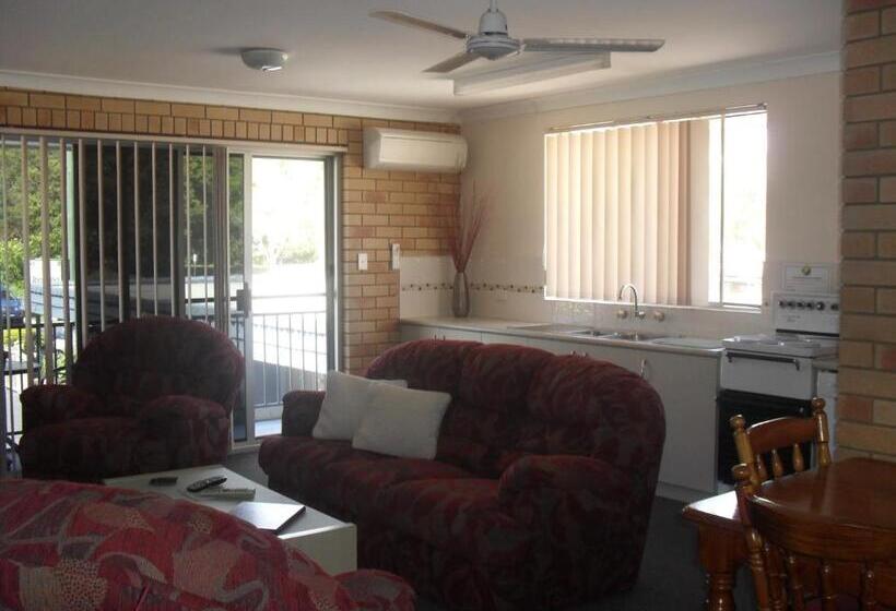 Beachlander Self Contained Holiday Apartments