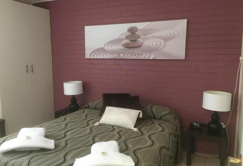 Beachlander Self Contained Holiday Apartments