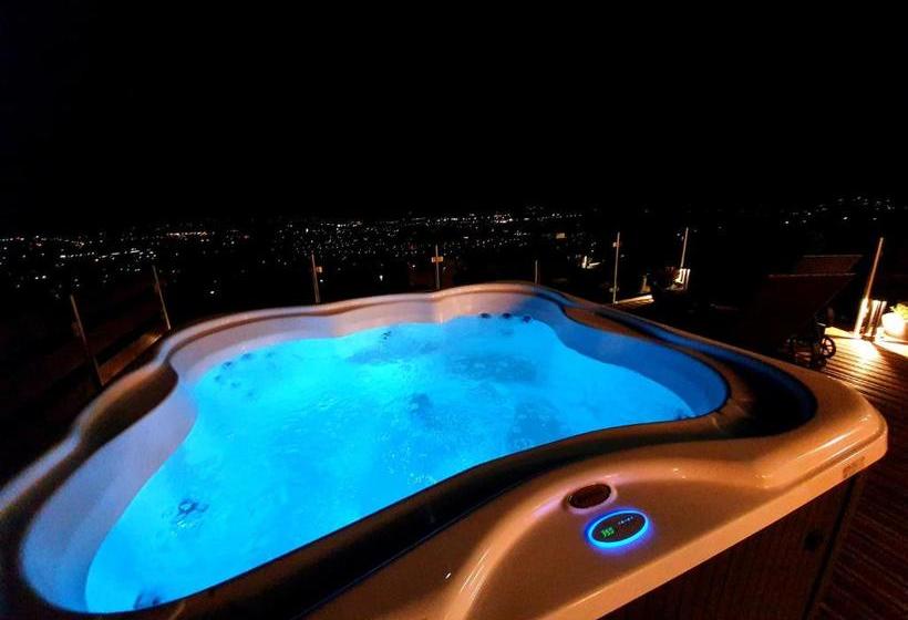 צימר Bagoly Wellness Apartman